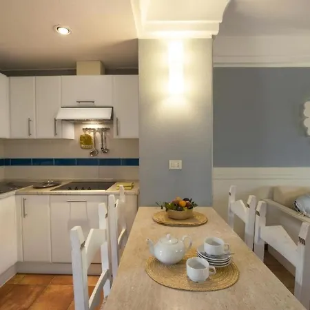 Tranquil Lantana 1 Bedroom Sleeps 5 * Pula
